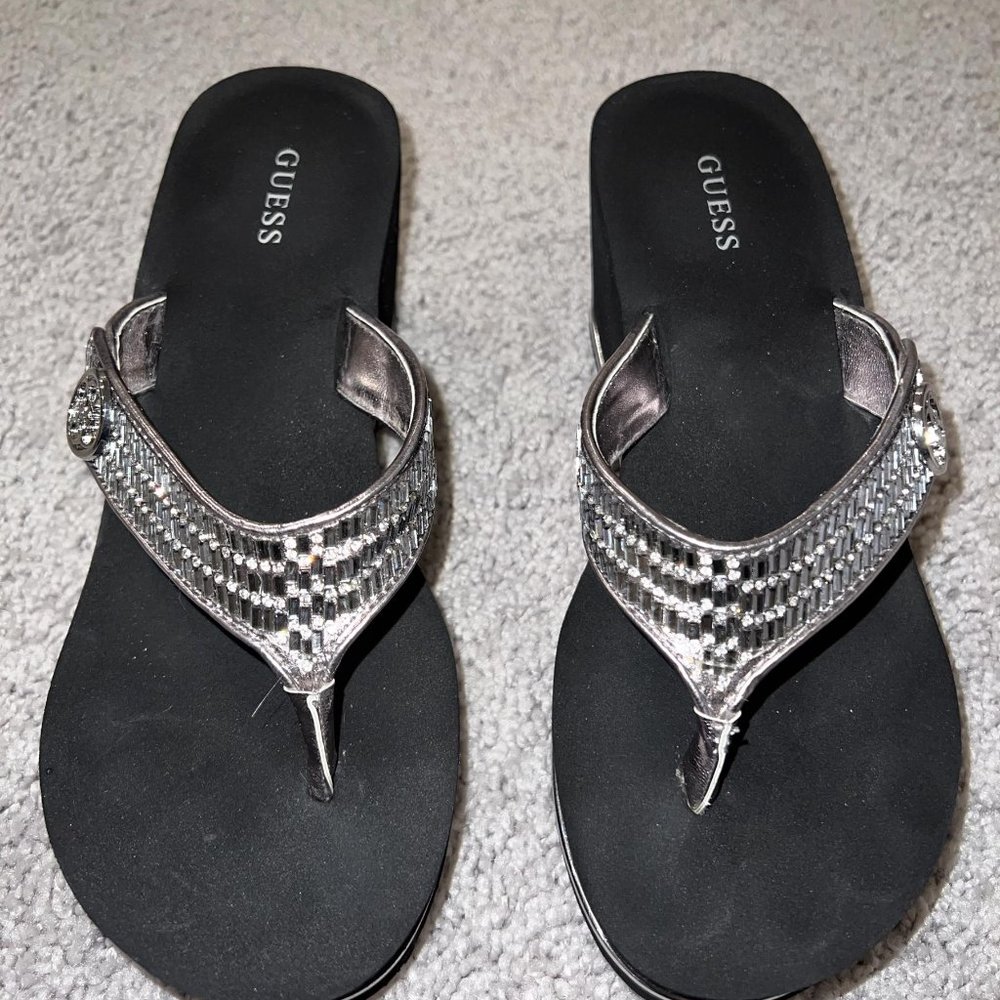 GUESS Womens Sarraly Eva Logo Disco Stone